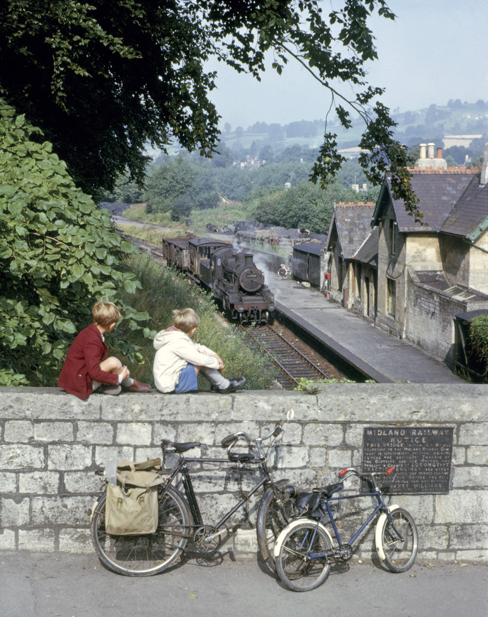 BRITISH RAILWAY HISTORY IN COLOUR Volume 4A Gloucester Midland Lines Part 2 : South Eastgate to Stroud & Nailsworth
