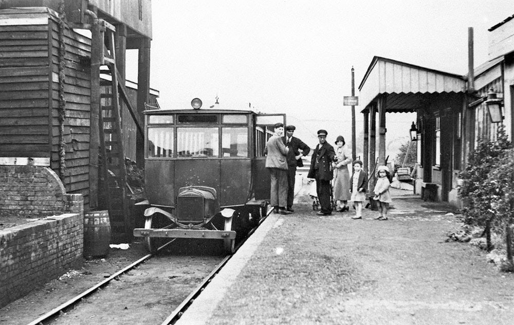 Tenterden's Railway - A Short History of the Kent & East Sussex Railway